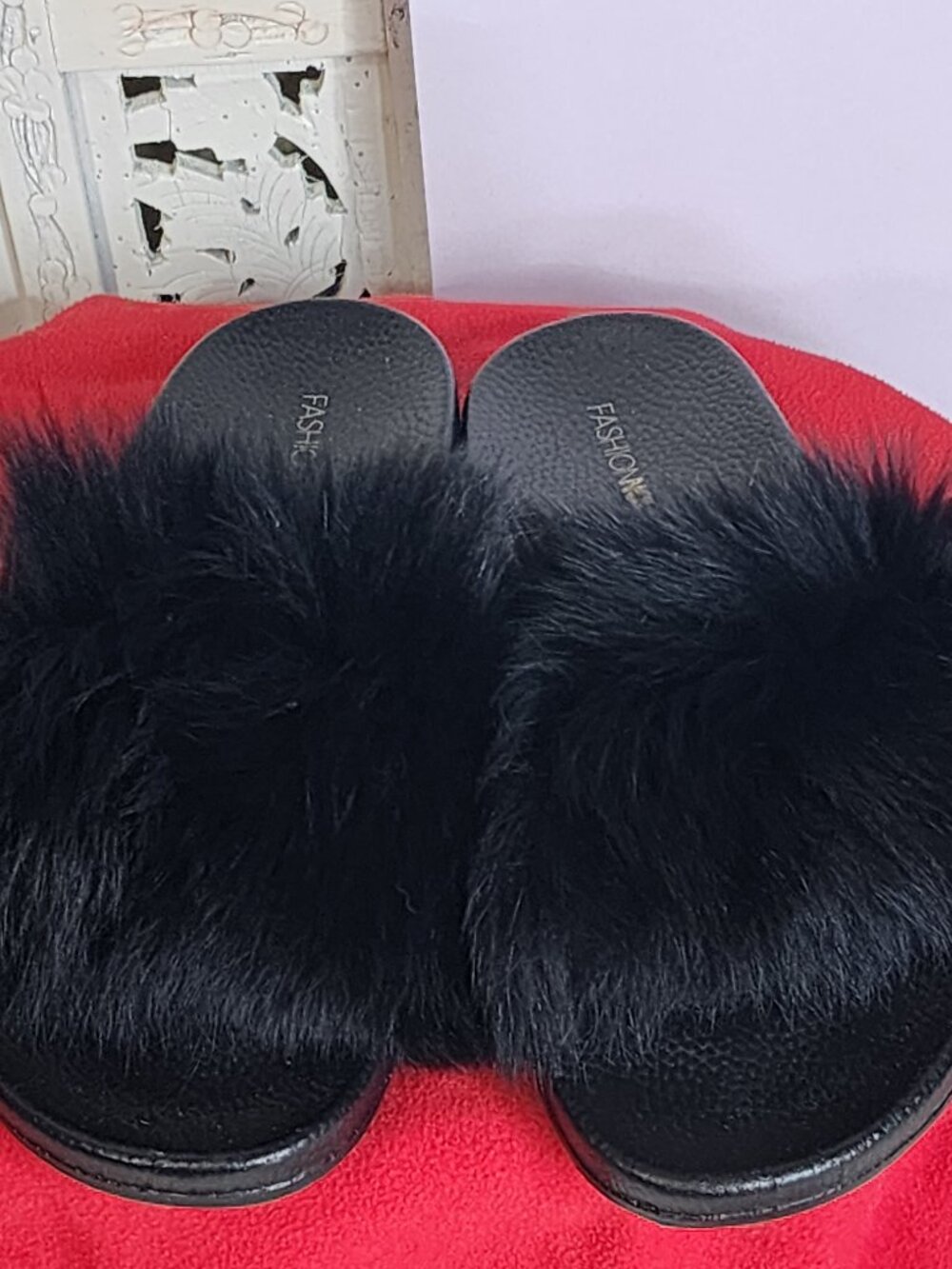 Fashion Nova Black Faux Fur Making Big Moves Comfy Slides US Size 9 Euro Size 40